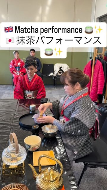🇬🇧 Nobody has ever scored 10/10… in 4 years.
🇩🇪 Niemand hat je 10/10 erreicht… seit 4 Jahren.
🇯🇵 この4年間…全問正解はまだ一人もいません。🇬🇧 Think you can beat it? 😏
🇩🇪 Schaffst du es? 😏
🇯🇵 あなたはできる？😏🇬🇧 We started with making fresh mochi 🍓
🇩🇪 Wir haben mit frischen Mochi begonnen 🍓
🇯🇵 まずはお餅づくりから🍓🇬🇧 Then came the Tea Ceremony Quiz (10 questions)
🇩🇪 Dann kam das Teezeremonie-Quiz (10 Fragen)
🇯🇵 そして茶道クイズ（全10問）🇬🇧 A beautiful matcha performance 🍵✨
🇩🇪 Eine wunderschöne Matcha-Performance 🍵✨
🇯🇵 抹茶パフォーマンス🍵✨🇬🇧 Learn how matcha is grown
🇩🇪 Lernen, wie Matcha angebaut wird
🇯🇵 抹茶の育て方🇬🇧 And how to truly enjoy it
🇩🇪 Und wie man ihn richtig genießt
🇯🇵 本当のいただき方まで🇬🇧 6 English & 6 German participants 🇬🇧🇩🇪
🇩🇪 6 Englisch & 6 Deutsch 🇬🇧🇩🇪
🇯🇵 英語6名・ドイツ語6名🇬🇧 Matcha is quietly spreading across Europe 🌍🍵
🇩🇪 Matcha verbreitet sich still in ganz Europa 🌍🍵
🇯🇵 抹茶が静かにヨーロッパへ広がっています🌍🍵🇬🇧 Want to join next time? DM me 💌
🇩🇪 Möchtest du dabei sein? Schreib mir eine DM 💌
🇯🇵 次回参加したい方はDMください💌🇬🇧 After the Karaoke & Janken game (15:00–15:20)…
we finally paused, took a breath… and shared matcha together 😌🇩🇪 Nach Karaoke & Janken (15:00–15:20)…
haben wir kurz innegehalten… und gemeinsam Matcha genossen 😌🇯🇵 15:00〜15:20のカラオケ＆じゃんけん大会のあと…
少し立ち止まって、ほっと一息ついて、みんなで抹茶をいただきました😌🇬🇧 This is more than a workshop.
It’s a moment that connects people beyond language.🇩🇪 Das ist mehr als ein Workshop.
Es ist ein Moment, der Menschen über Sprache hinaus verbindet.🇯🇵 これはただのワークショップではなく
言葉を超えて人がつながる時間でした。🇬🇧 Thank you for being part of this moment 🙏
🇩🇪 Danke, dass ihr Teil davon wart 🙏
🇯🇵 この時間を一緒に作ってくださり、本当にありがとうございました🙏#matchaworkshop
#mochimaking
#japaneseculture
#zurichevents
#matchaeurope
